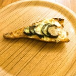 ファイブラン - イートイン。タルティーヌ 茄子と挽肉のボローニャ風（300円）