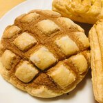 久栄 - 焼き立てメロンパン