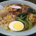 金丸本店 - 中華そば大盛斜めから❗