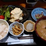 Denden Den - チキン南蛮定食（1300円）
                        