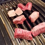 とりやき八 - 焼きますよ～♪。