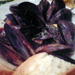 イル・パチョッコーネ・カゼイフィーチョ - ムール貝のワイン蒸し