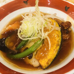 五穀 - 鳥と野菜の黒酢あんかけ