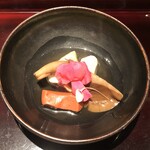 ろっかん - 無花果とあわびたけのお椀