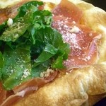 Pizzaプロシュート　ルッコラ