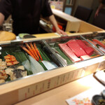 Chokotto Sushi Bettei - カウンターで