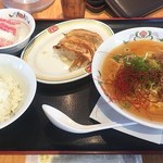 餃子の王将 - 温玉担々麺フェアセットB