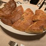 レスタジョーニ ハングリータイガー - パン（4人分）