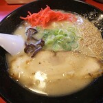 Shoufuku - とんこつラーメン (替え玉食べ放題) 税込み 750円