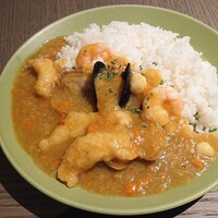 COLONIAL BEACH 横浜ハンマーヘッド - 