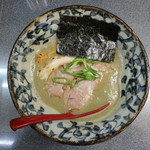 洛二神 - 超煮干そば(800円、真上から)