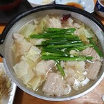 花食堂 - もつ鍋(ラーメン付)