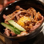 飛騨焼肉ホルモンぼたん - ユッケは絶対食べた方が良い！！