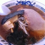 Uchuuken - 醤油ラーメン 700円