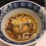 梅の花 - 木の子餡掛け湯葉饅頭460円