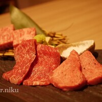 近江うし 焼肉 にくTATSU 青山本店 - 