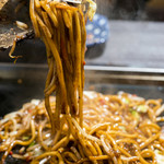 Yakisoba (stir-fried noodles) thick noodle sauce