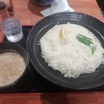 因幡うどん - 特製博多細うどん（大盛り・８００円）