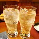 こま - ノンアルコールのスパークリングで乾杯