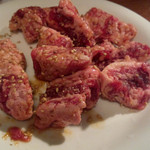 元氣七輪焼肉 牛繁 - トロゲタカルビ