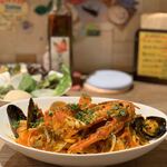 ナナイロパスタ - 期間限定 ペスカトーレ 1,680円 + 大盛 250円 = 1,930円。