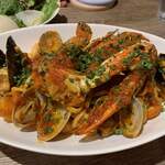 ナナイロパスタ - 期間限定 ペスカトーレ 1,680円 + 大盛 250円 = 1,930円。