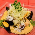 LF CAFE - 魚介の新鮮ハーブマリネ