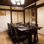 Uddo beikazu - 蔵の2階。奥のお部屋は完全個室になります。6~8名様。