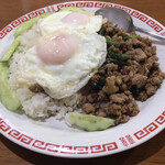 タイレストラン　リナ - ガッパオ1000円