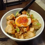らーめん 鶏喰 - 味玉のせ