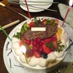 プラム ネイチャーコンテンツ カフェアンドダイニング - お誕生日ホールケーキ