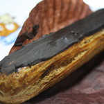 Patisserie Ravi,e relier - パティスリー ラヴィルリエ　エクレール　ショコラ　ノワール　２８０円