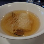 赤坂 四川飯店 - 黒菌竹笙湯