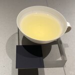 コミナセマコ - 霧島。カードの紺色と並んで、明るい緑が映えます。