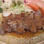 屋台居酒屋 大阪 満マル - サーロインステーキはソースが美味しかった