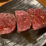 焼肉ギュービッグ - 