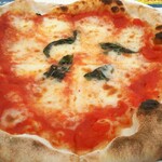 Pizzeria Bakka M'unica - マルゲリータ(Sサイズ約18cm) 800円