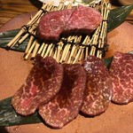 ヤキニク ヒーロー - 