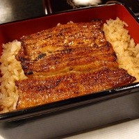 鰻割烹 伊豆栄 本店 - うな重（松）
