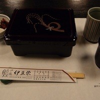 鰻割烹 伊豆栄 本店 - うな重（松）