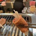 赤坂 らいもん - 葱をタンでくるっと巻いて