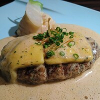 旬菜ステーキ処 らいむらいと - らいむらいと風チーズハンバーグ＜200g＞