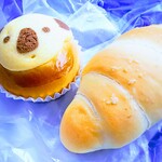 ぱん屋 - 塩パン100円 コアラのパン100円