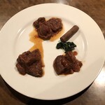 ワインレストラン ドミナス - すね肉のトマト煮込み