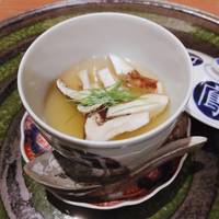 月居 赤坂 - 松茸の上湯椀