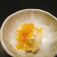 鮨 いつみ - カッテージチーズにカラスミ