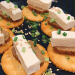 たんや もも瀬 - いぶりがっこチーズ