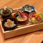 肉と京料理 かぐら - おばんざい盛り合わせ