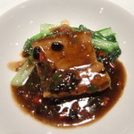 聘珍樓 池袋店 - 豚バラ肉の豆豉煮込み