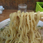 ラーメン二郎 - 品川の麺は実に旨い